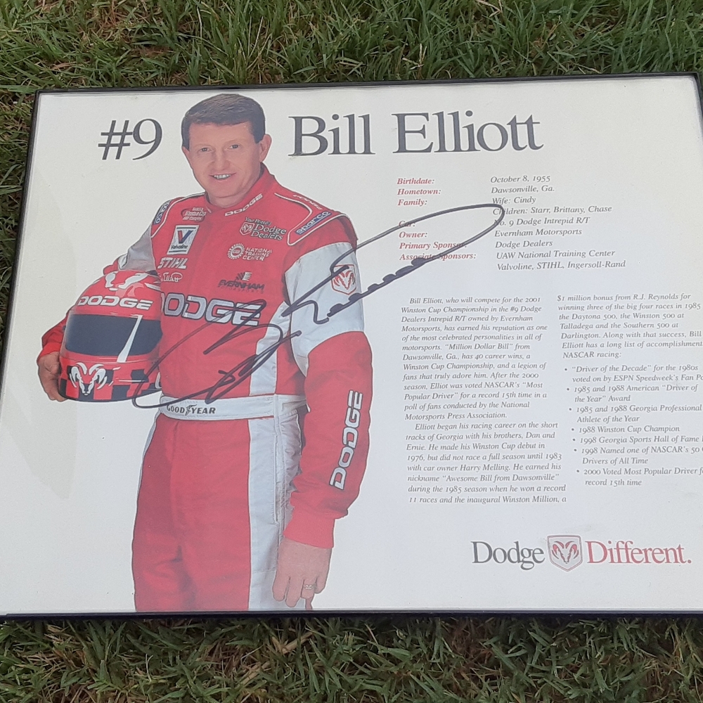 Bill Elliott Signed Autographed 8x10 framed - VINTAGE GOOD NASCAR CHRISTMAS GIFT